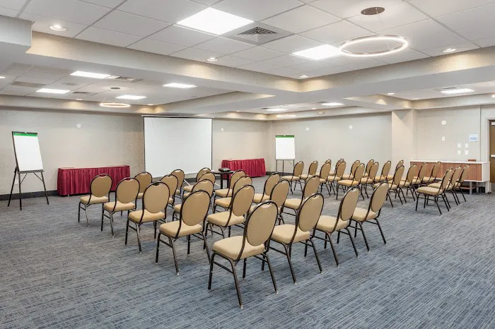 Holiday Inn Express & Suites Providence-Woonsocket by IHG 4
