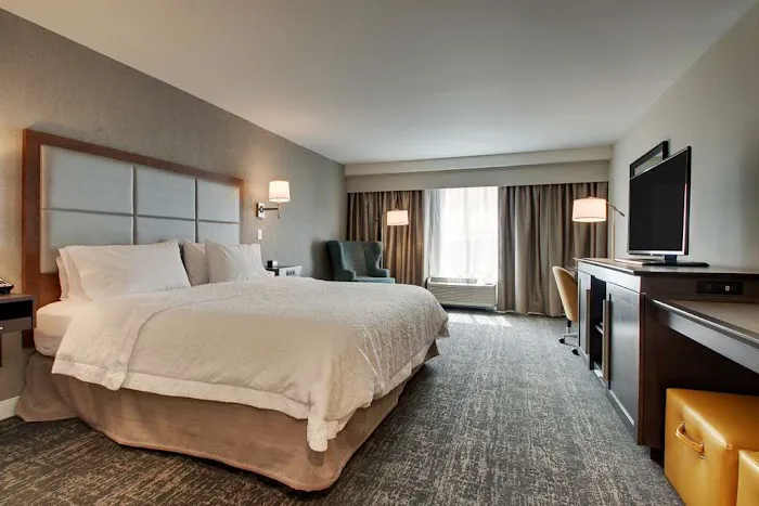 Hampton Inn Pawtucket 4