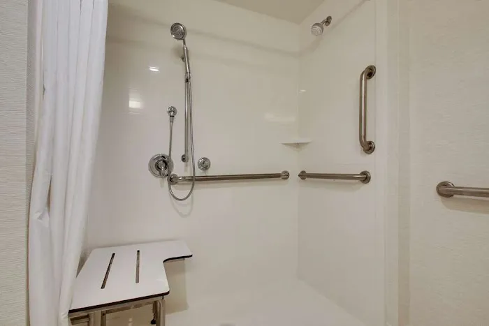 Hampton Inn Pawtucket 4