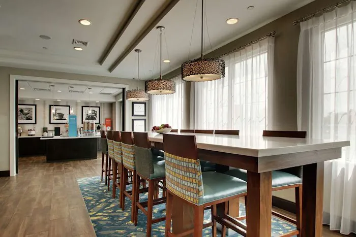 Hampton Inn Pawtucket 4