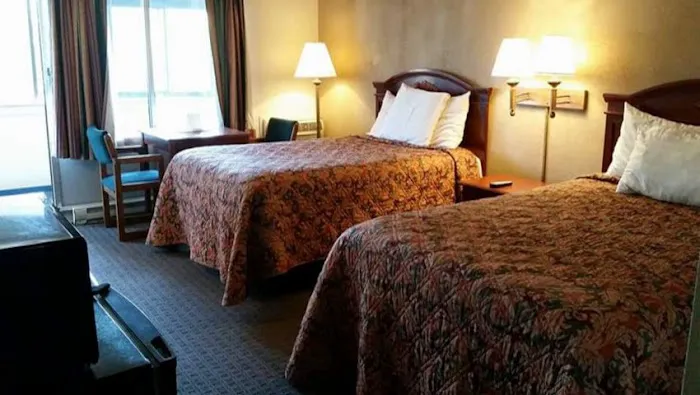 Attleboro Motor Inn 4