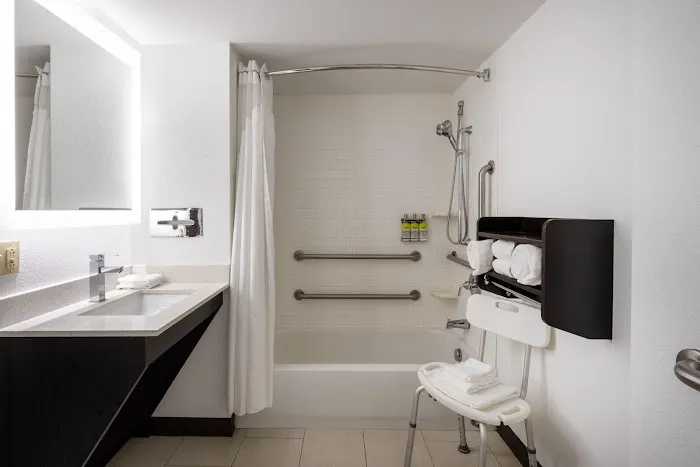 Holiday Inn Express Coventry S - West Warwick Area by IHG 4