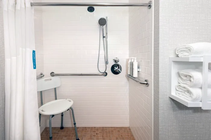 Hampton Inn Coventry-Warwick Area 4