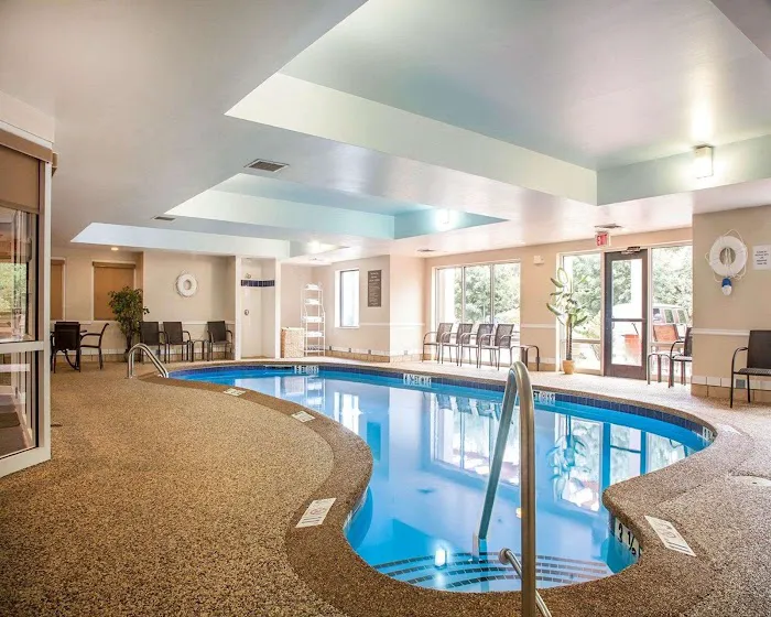 Comfort Suites West Warwick - Providence 4