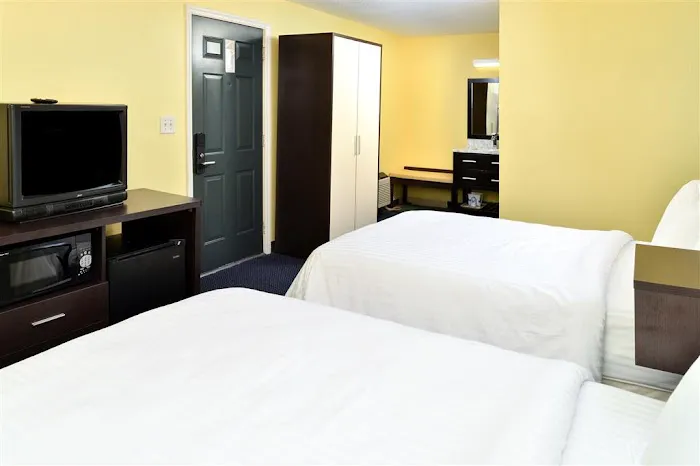 Americas Best Value Inn North Kingstown 4