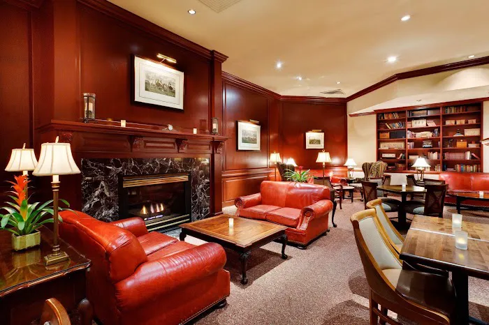 Crowne Plaza Providence-Warwick (Airport), an IHG Hotel 4