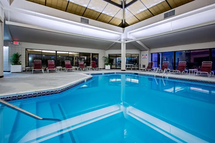 Crowne Plaza Providence-Warwick (Airport), an IHG Hotel 4