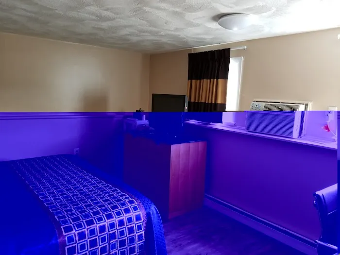 Wickford Motor Inn 4
