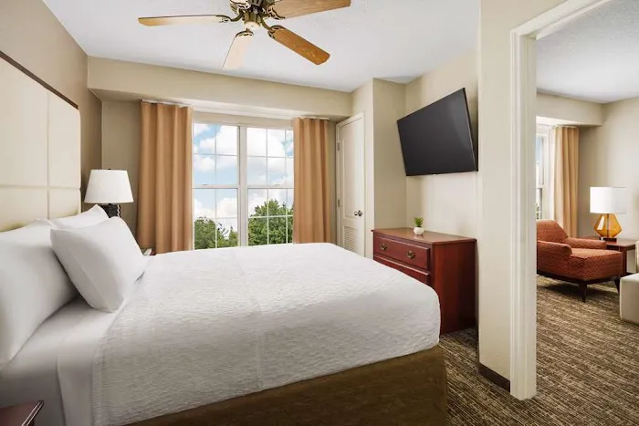 Homewood Suites by Hilton Providence-Warwick 4