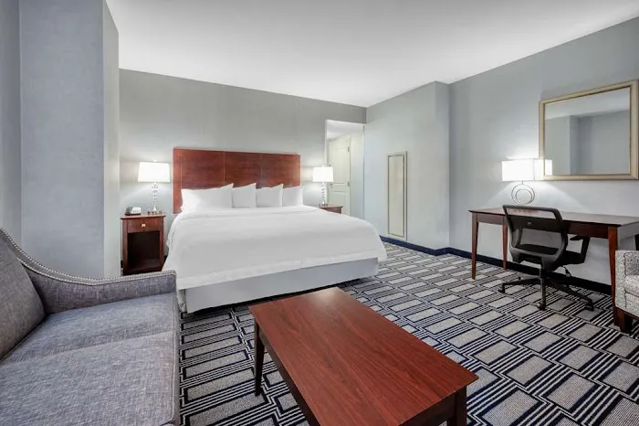 Hampton Inn & Suites Providence Downtown 5