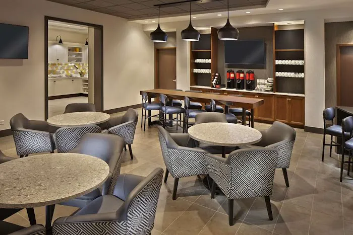 Hyatt Place Warwick Providence Airport 4