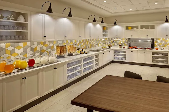 Hyatt Place Warwick Providence Airport 4