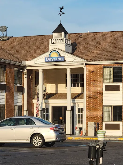 Days Inn by Wyndham Keene NH 4