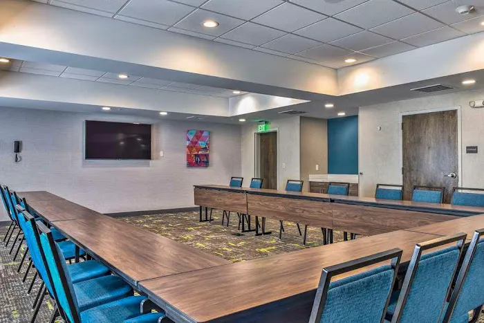 Hampton Inn & Suites Keene 4