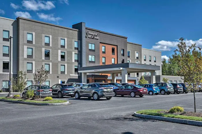 Hampton Inn & Suites Keene 4