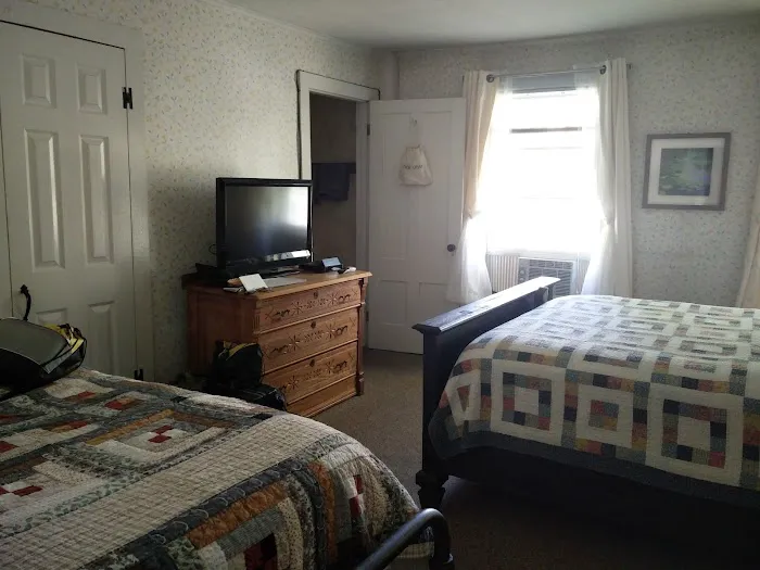 West Dover Inn 5