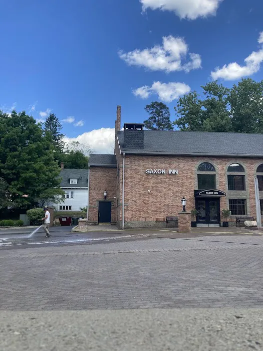Saxon Inn 4
