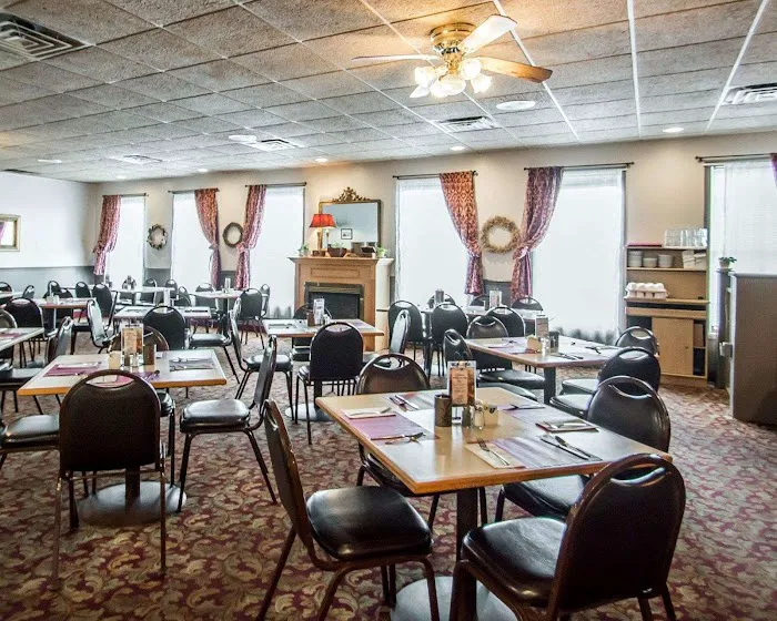 Rodeway Inn 4