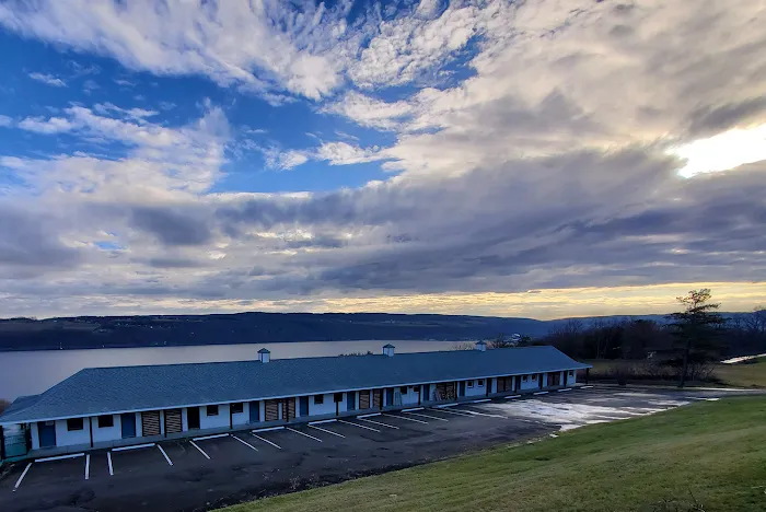 The Hotel Laurel at Seneca Lake 4