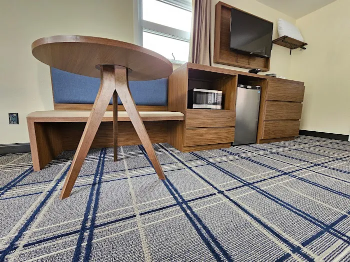 The Hotel Laurel at Seneca Lake 4
