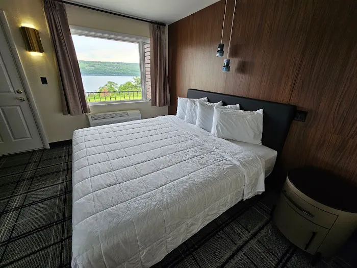 The Hotel Laurel at Seneca Lake 4