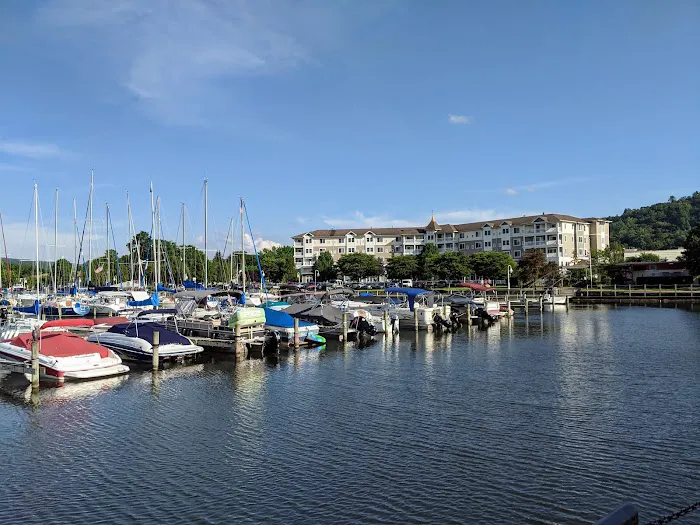 Watkins Glen Harbor Hotel 4