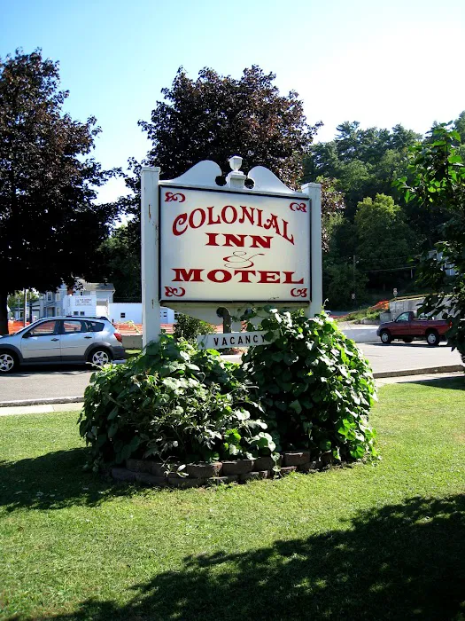 Colonial Inn & Creamery 4