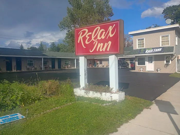 Relax Inn 4