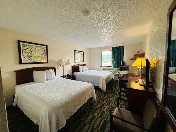 Corning Inn 4