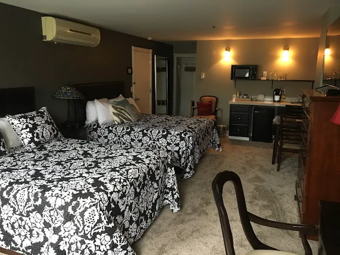 Lodging at the Gaffer Inn 4