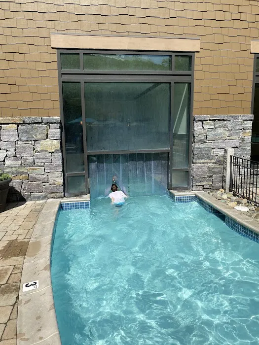 The Lodge at Spruce Peak, a Destination by Hyatt Hotel 4
