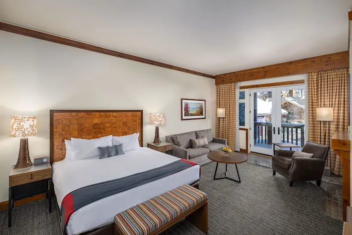 The Lodge at Spruce Peak, a Destination by Hyatt Hotel 4