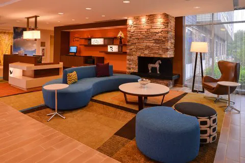 Fairfield Inn & Suites Plymouth White Mountains 4
