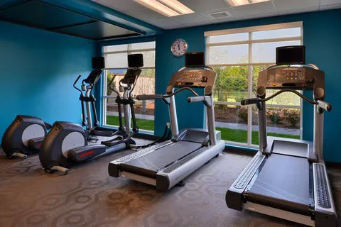 Fairfield Inn & Suites Plymouth White Mountains 4
