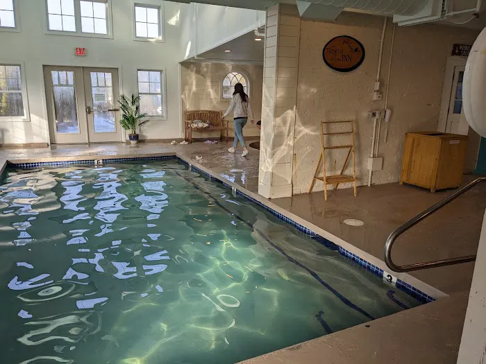 The Common Man Inn & Spa 4