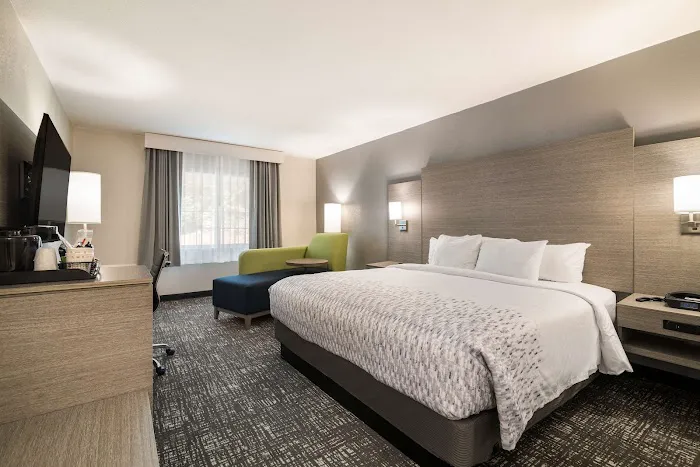 Best Western Plymouth Inn-White Mountains 4