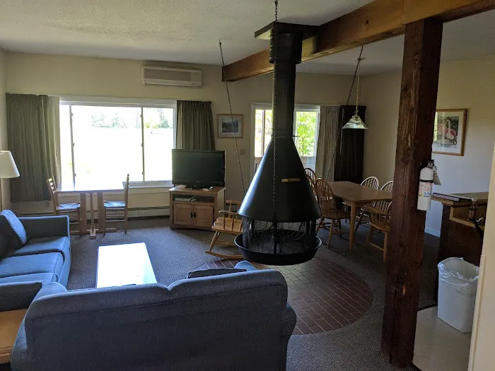 Cold Spring Resort 4