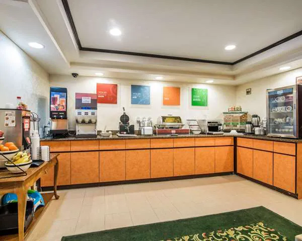 Quality Inn 5