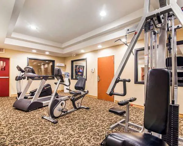 Quality Inn 5