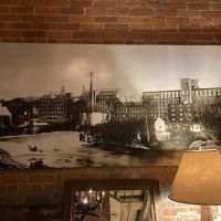 The Common Man Inn ico