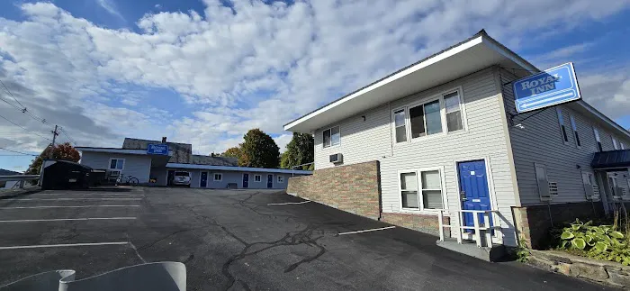 Royal Inn 4