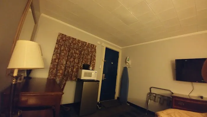 Royal Inn 4