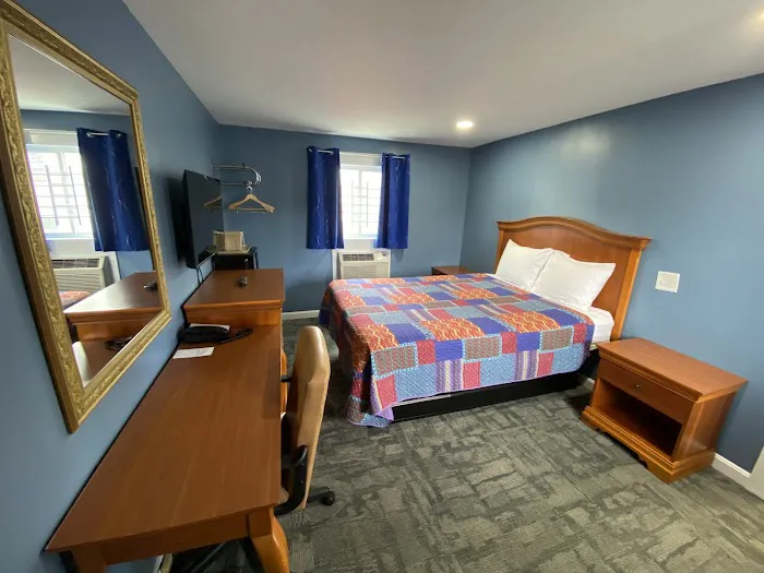 Royal Inn 4