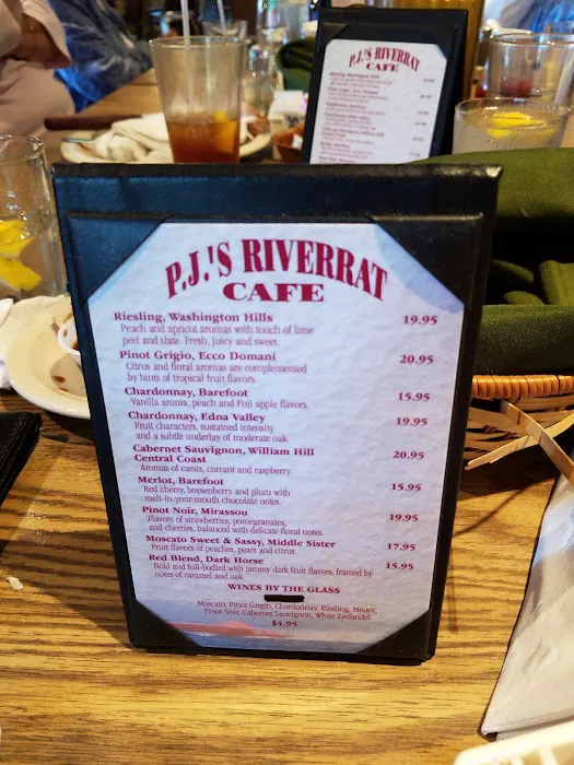 P J's Motel & Restaurant 4