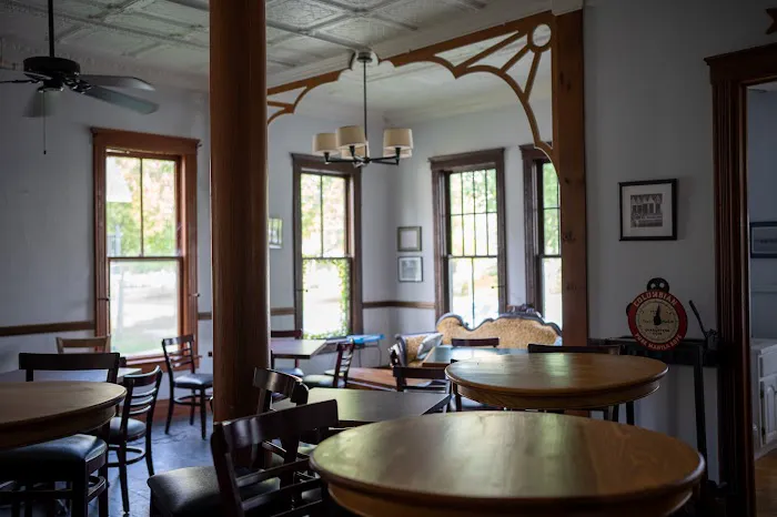 Wellesley Hotel & Restaurant 4