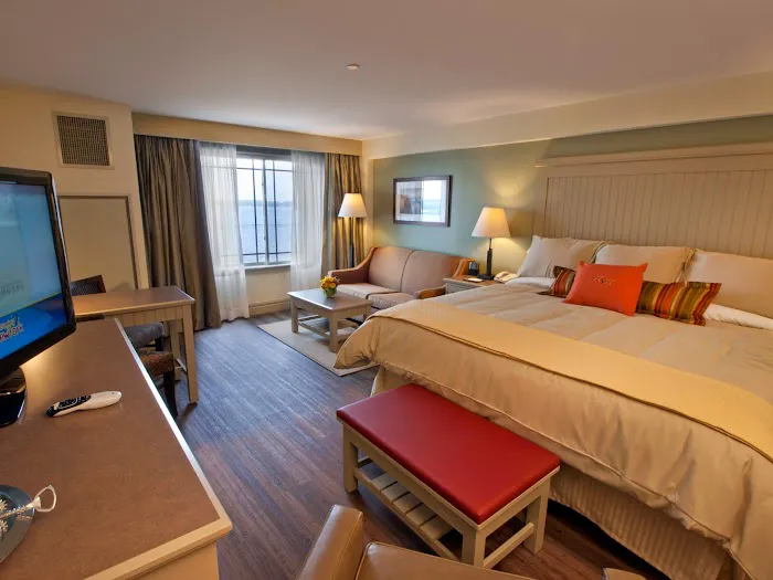 1000 Islands Harbor Hotel 4