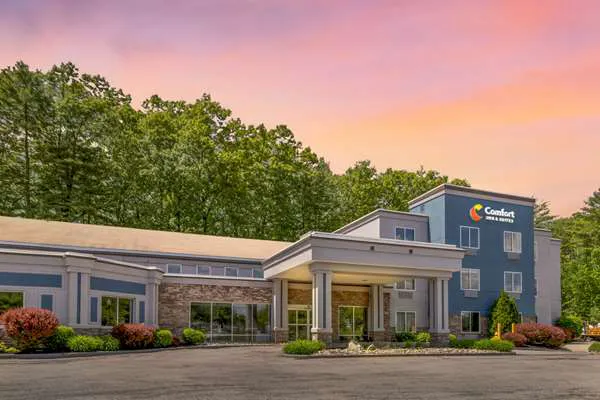 Comfort Inn & Suites Saratoga Springs 4