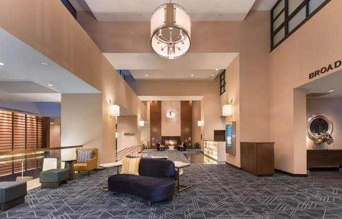 The Saratoga Hilton 4