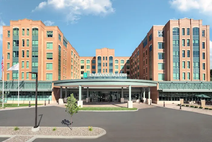 Embassy Suites by Hilton Saratoga Springs 4