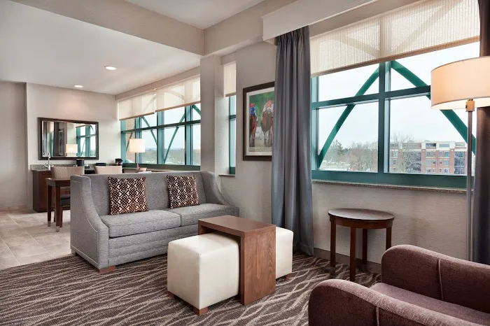 Embassy Suites by Hilton Saratoga Springs 4